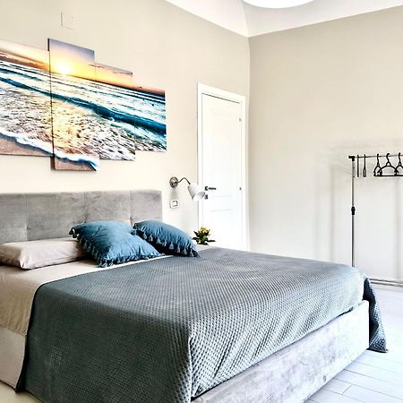B&B La Reggia Del Sol Trani Kültér fotó