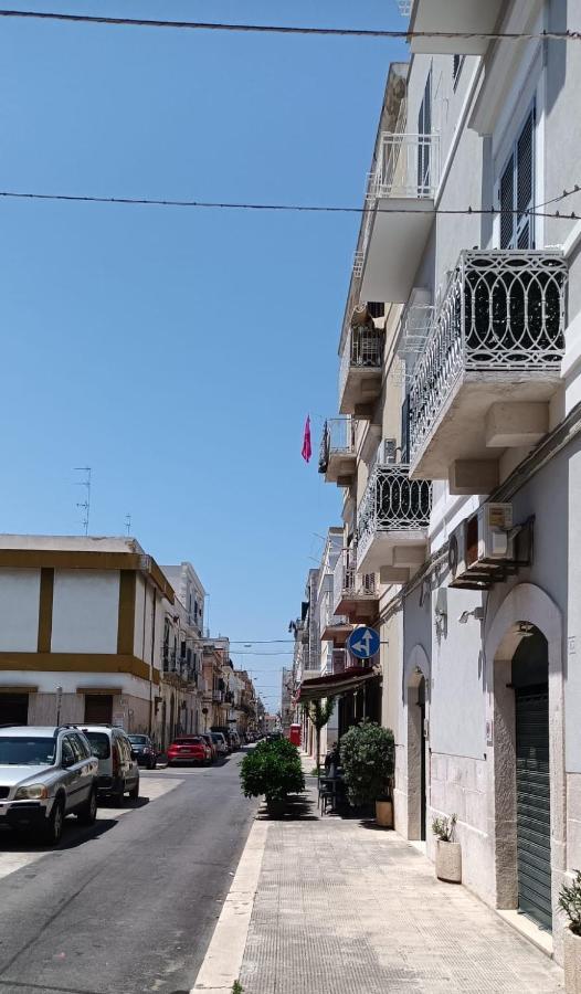 B&B La Reggia Del Sol Trani Kültér fotó