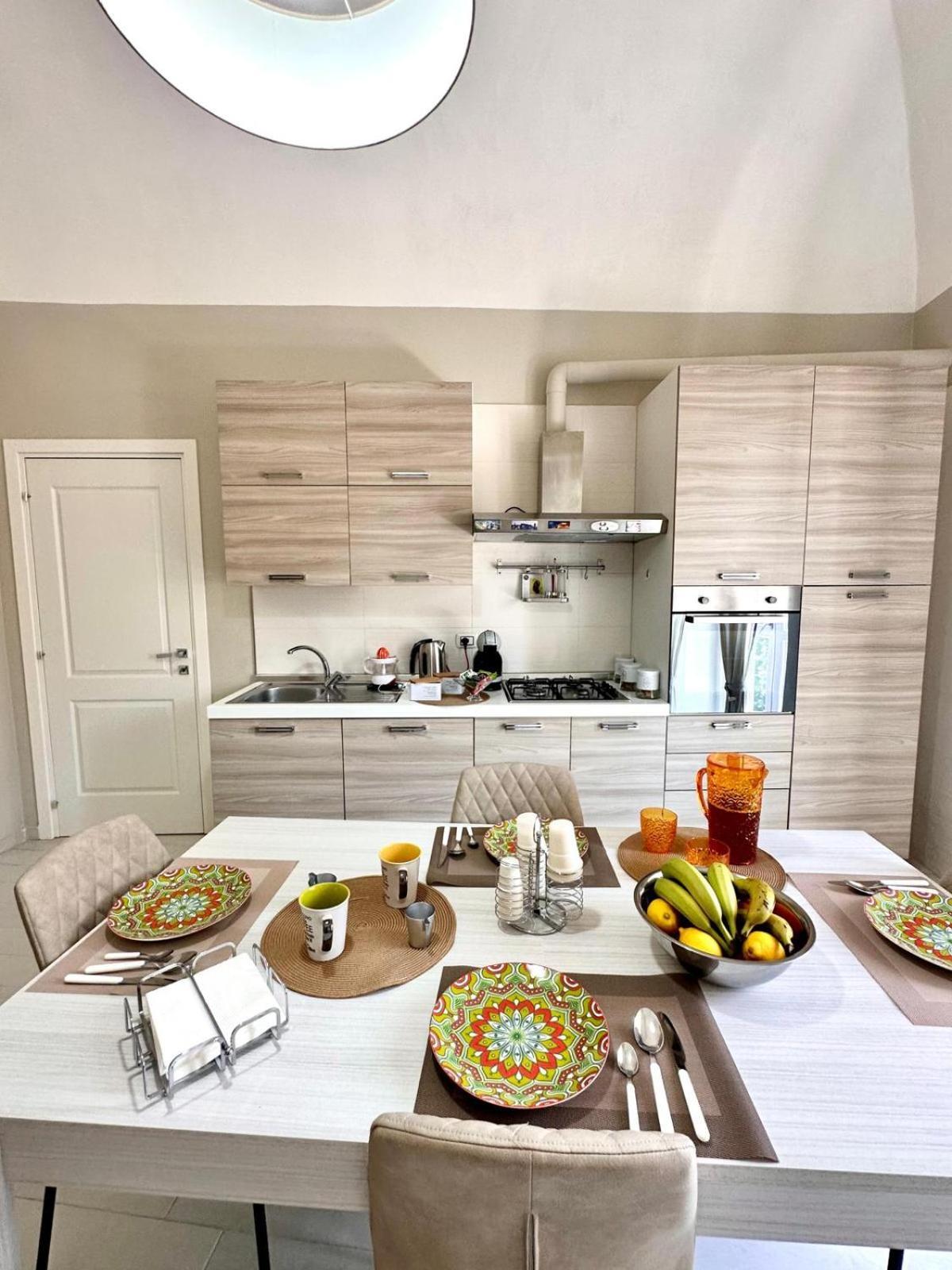 B&B La Reggia Del Sol Trani Kültér fotó